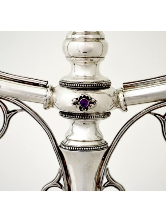 Menorah en filigrane avec pierres d'améthyste et bénédiction, cadeaux de Hanoukka, est
