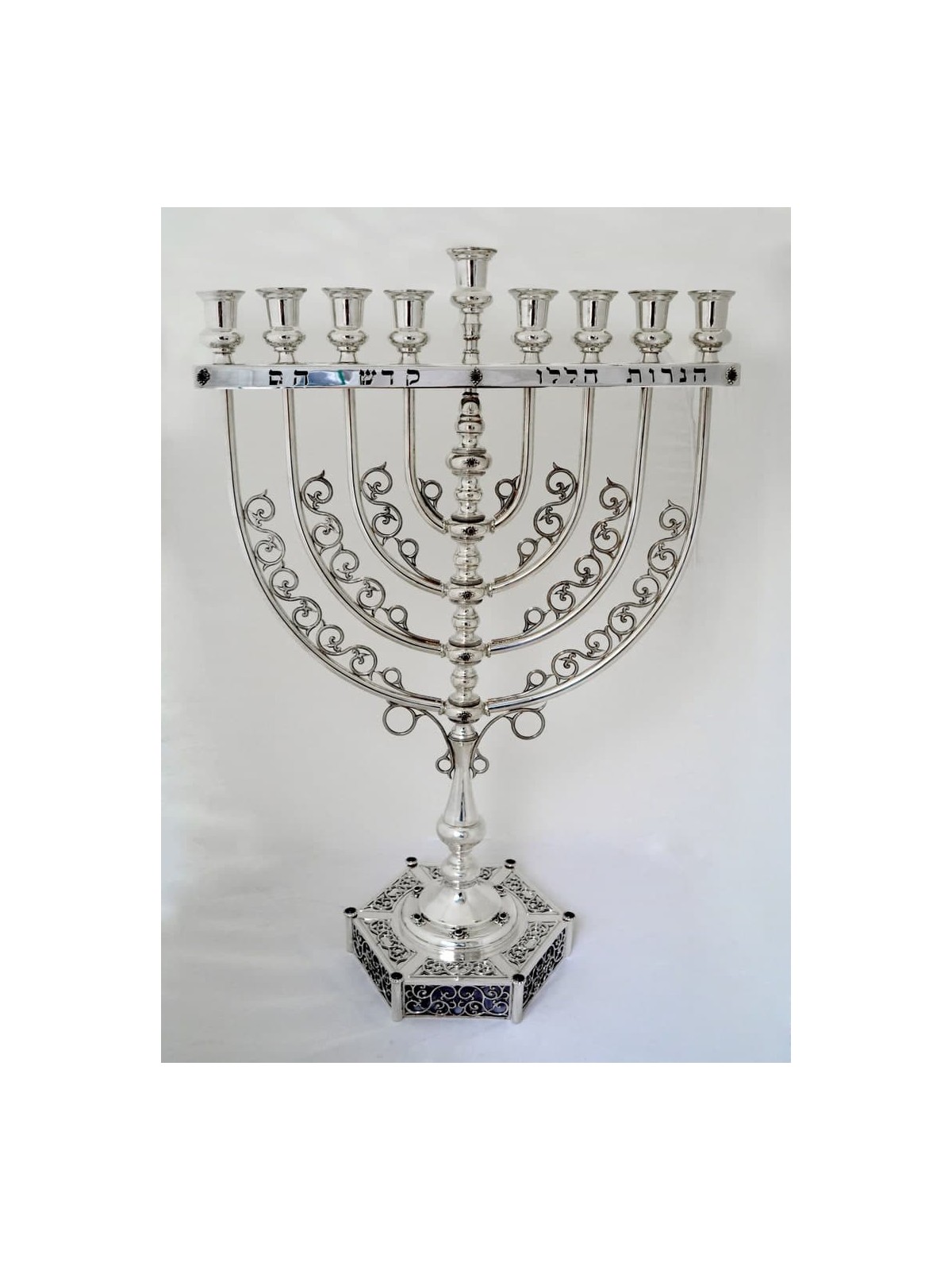 Menorah en filigrane avec pierres d'améthyste et bénédiction, cadeaux de Hanoukka, est