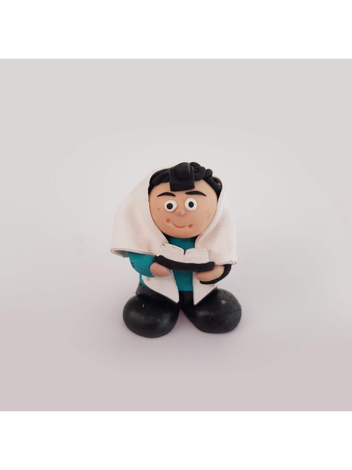 Jeune garçon juif avec poupée tefiline, cadeaux Tu B'Av, Judaica israélienne