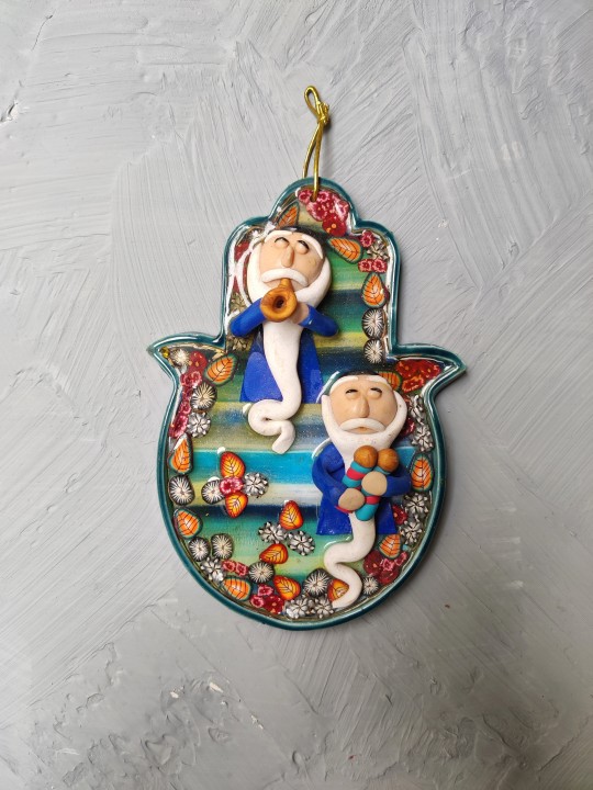 Polymère Argile Coloré Hamsa Mobile avec deux rabbins , Hamsa Wall Art ,
