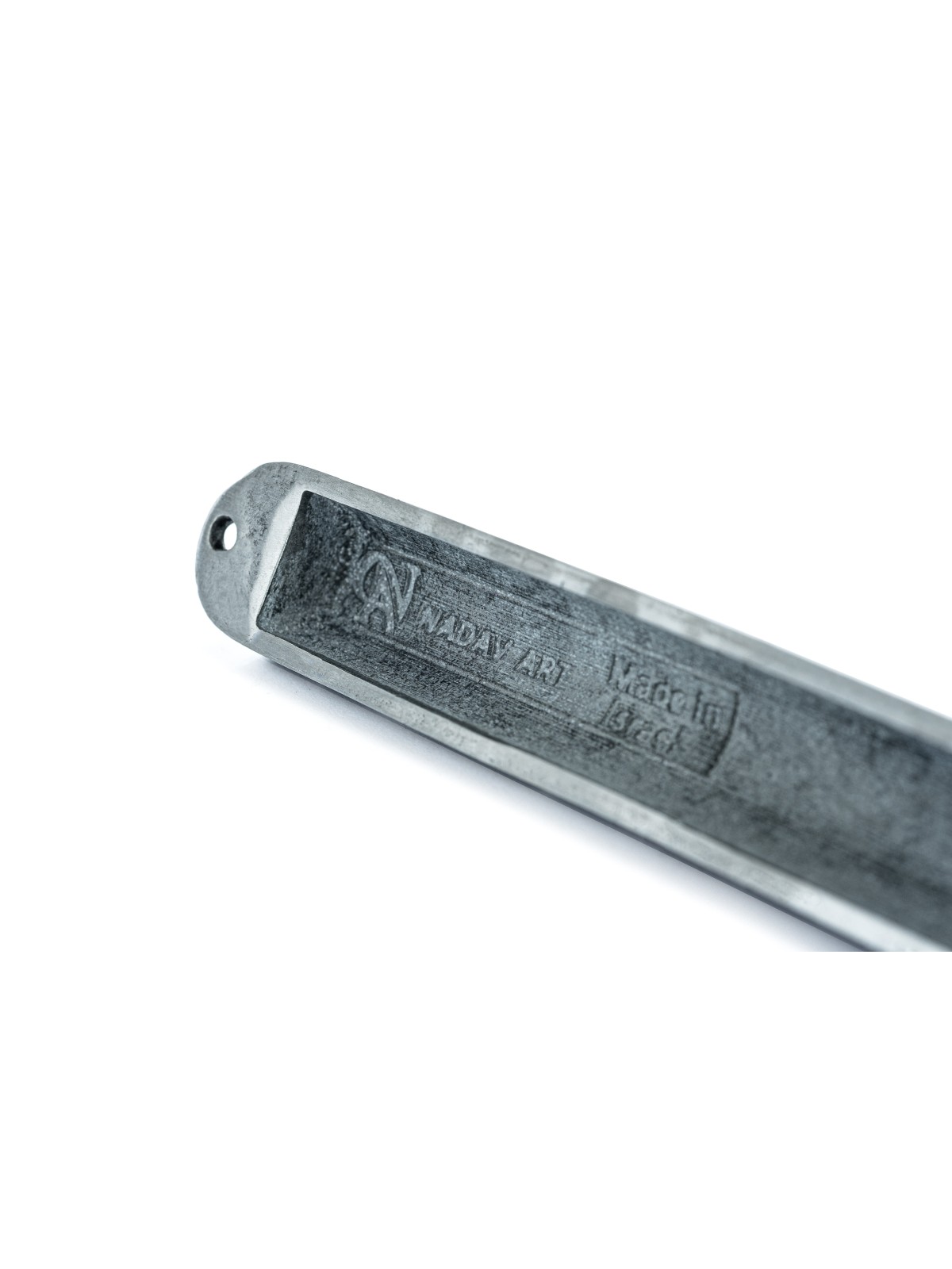Grand étui Mezuzah en fer avec motif de grenades, Avi Nadav Mezuzah Ca