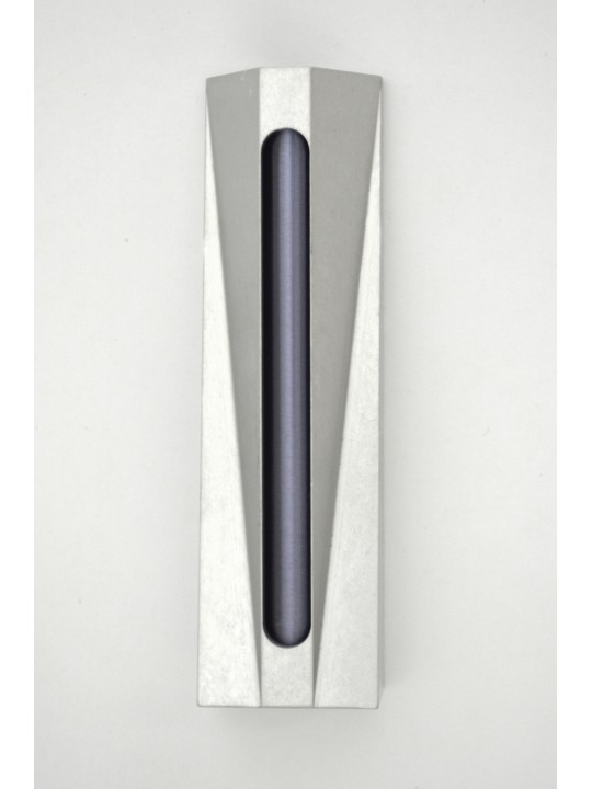 Mezuzah colorée en aluminium anodisée moderne unique C, Avi Nadav Mezuzah