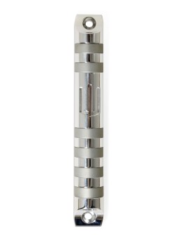 La coutume colore le beau cas moderne de Mezuzah, cas d'Avi Nadav Mezuzah