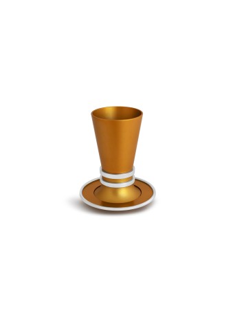 Tasse colorée en aluminium pour Kiddush avec anneau en gras, Kiddush Cu moderne