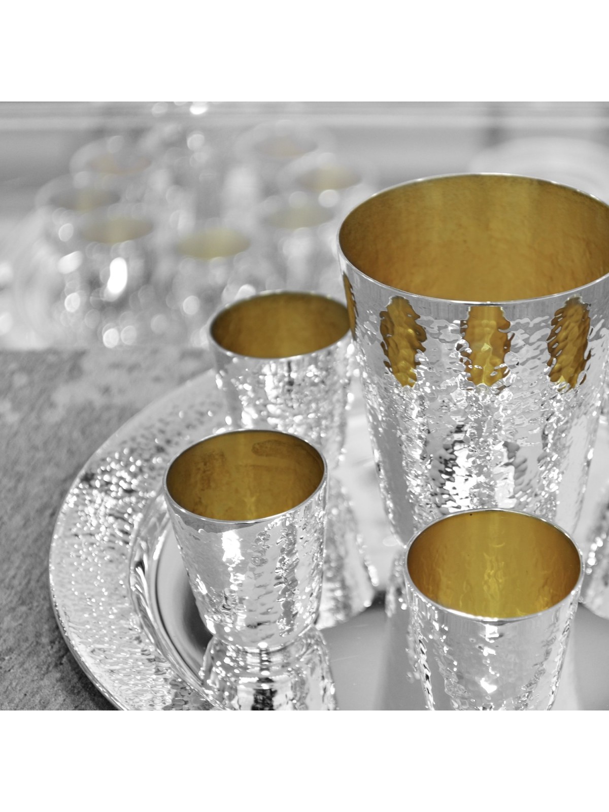 Petite Coupe Kiddouche moderne martelée, Cadeaux de Pâque, Judaica israélienne