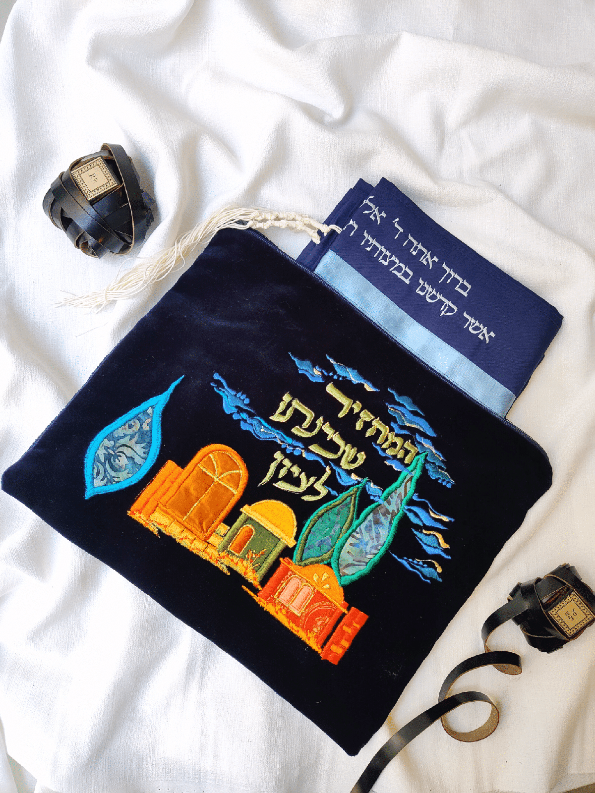 דפוסי ירושלים בעבודת יד טלית ותפילין קא, טלית ותפיל