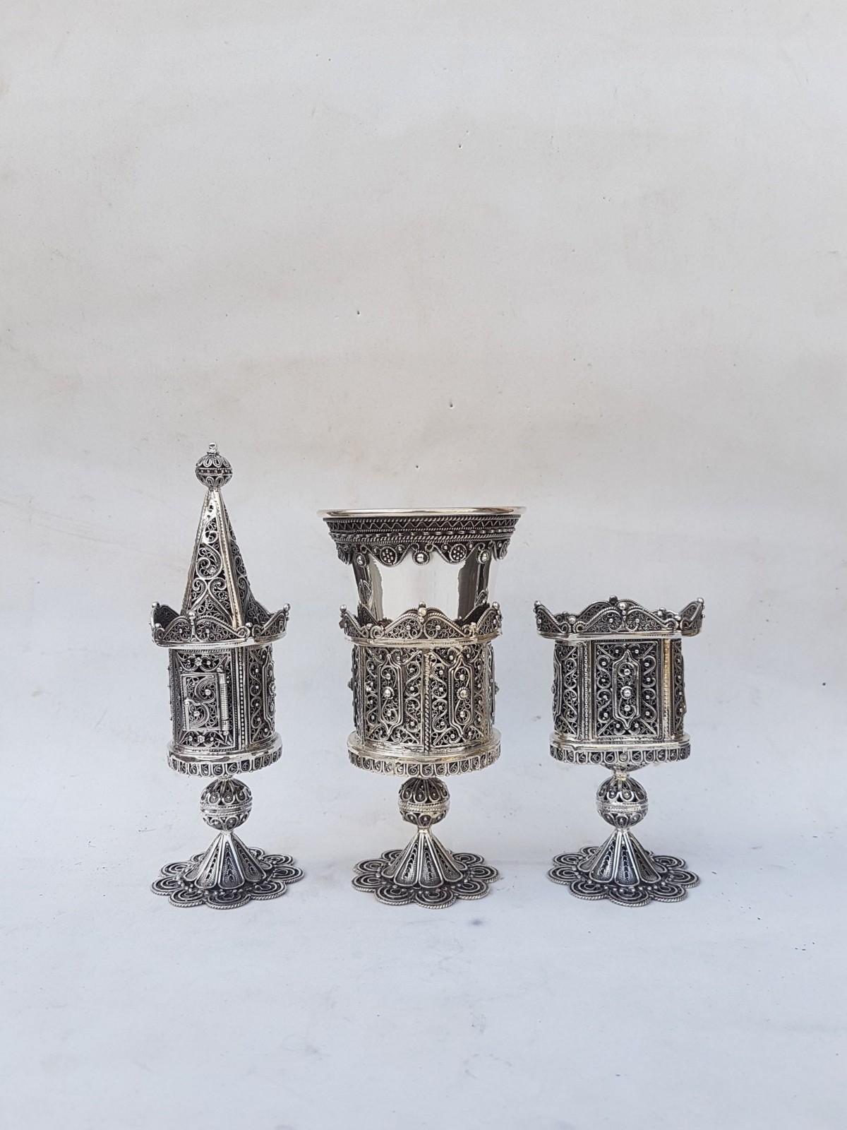Boîte à épices en argent de conception en filigrane yéménite avec Fl, argent sterling J