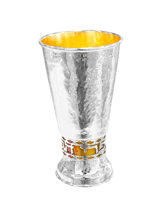 Coupe de Kiddouche martelée avec bénédiction sur Bac coloré, Kiddush Cu moderne