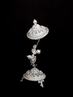 Breathtaking Large Floral Silver Spice Box for Hav , Sterling Silver J