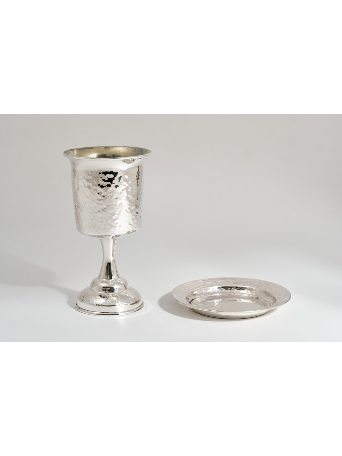 Coupe de Kiddouche en argent sterling poli avec jambon à la main, Cu de Kiddouche moderne