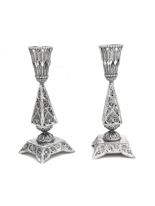 Chandeliers juifs en argent avec design en filigrane, canette en argent sterling