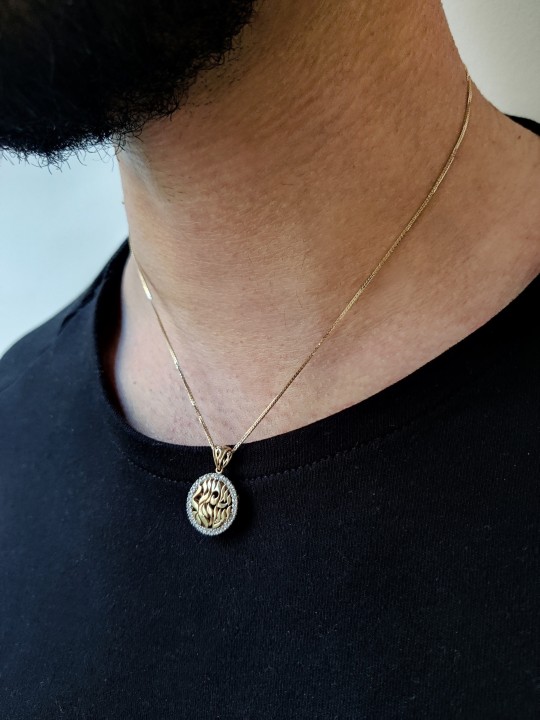 Pendentif en or incrusté israélien Shema jaune avec D , Cadeaux Tu B'Av , I