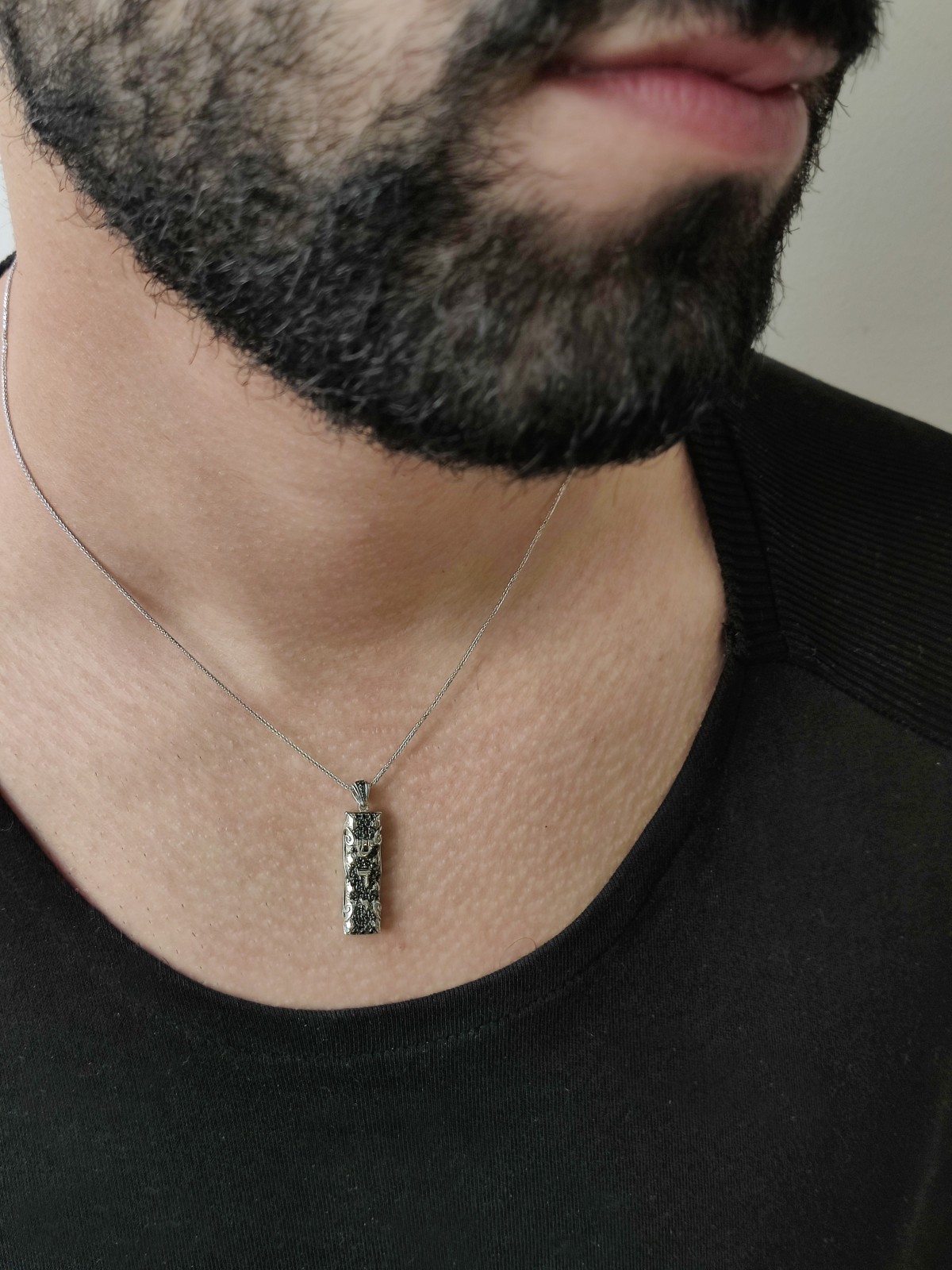 Mezouza en or blanc avec pendentif diamants noirs, ajouter une chaîne 14 carats, Israël