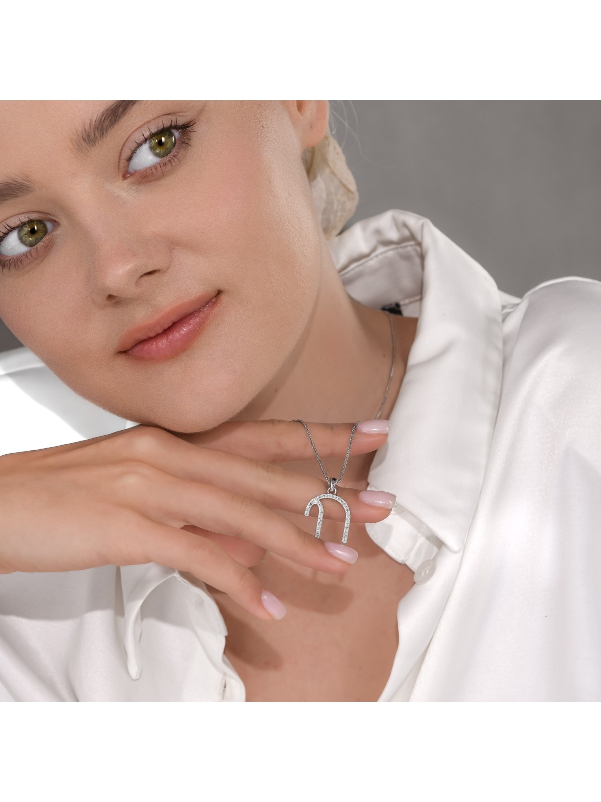 Grand design incurvé moderne en or blanc 14 carats avec diamant Ch, cadeaux Tu B'Av, I