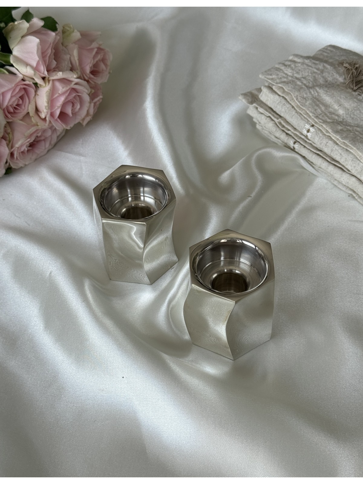 Mini bougeoirs géométriques modernes en argent massif pour bougies de Shabbat