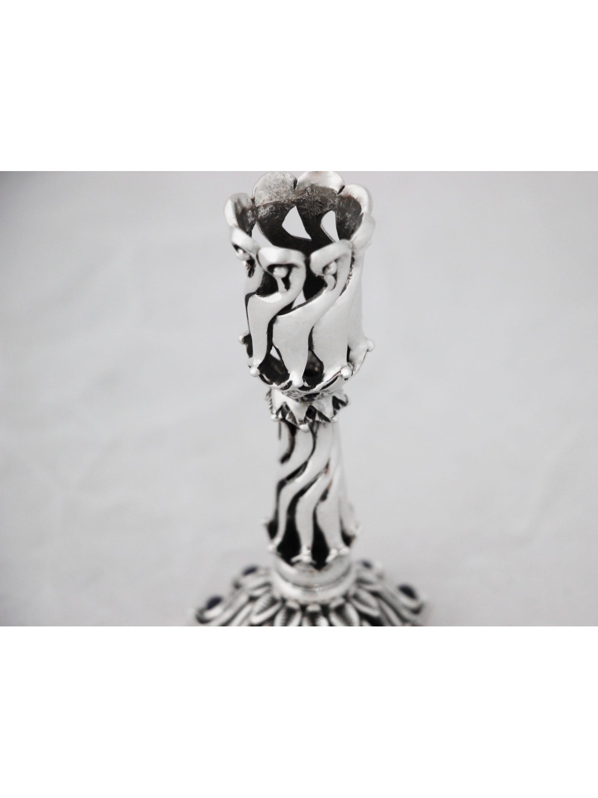 Petits chandeliers extraordinaires en pierre d’améthyste, canette en argent sterling