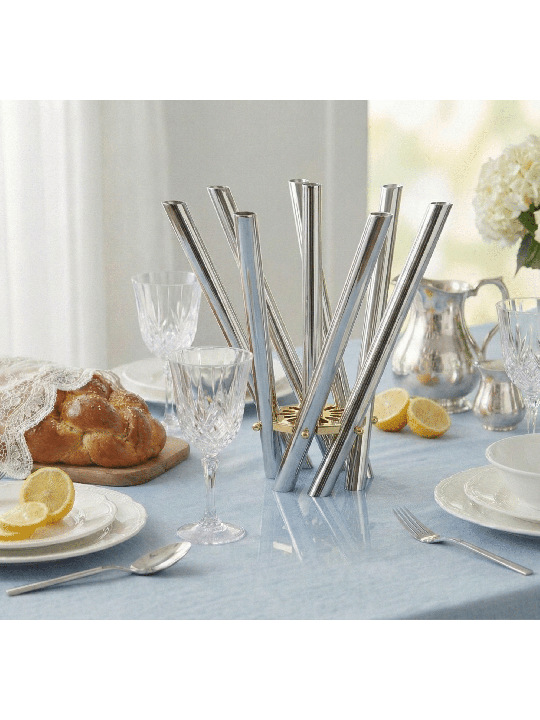 Candélabre de forme géométrique élégante avec plaque dorée, bougie extra large