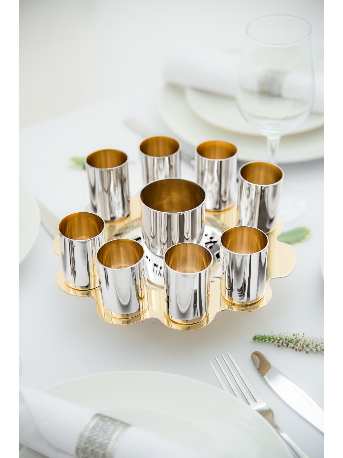 Floral Kiddush Goblet and Liqueur Cups Set , Cadeaux de Pâque , Israélien