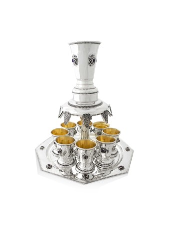 Fontaine à vin avec pierres d'améthyste, fontaines de Kiddouch, Judaï israélien