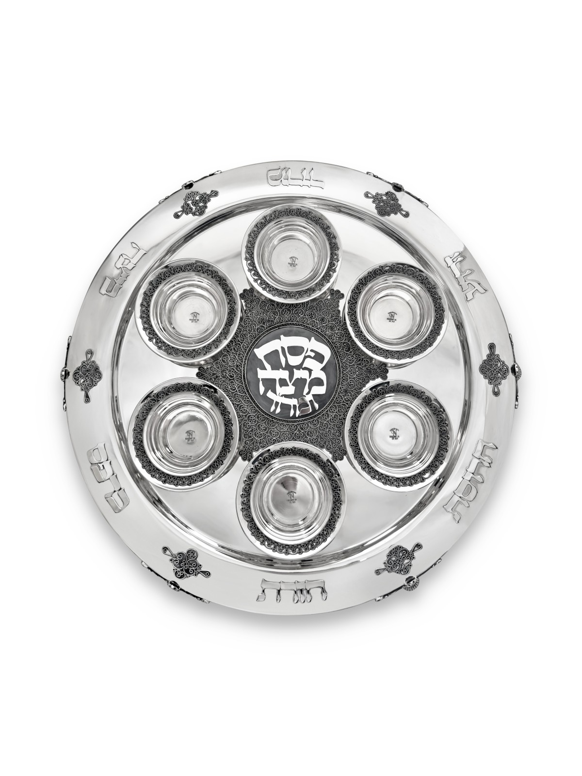 Grande plaque de Pâque en filigrane d’argent pur faite à la main avec cadeaux de Pâque,