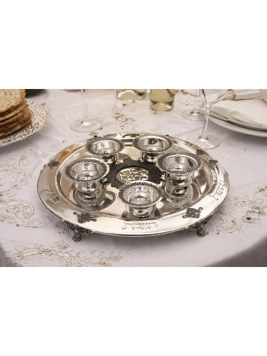 Grande plaque de Pâque en filigrane d’argent pur faite à la main avec cadeaux de Pâque,
