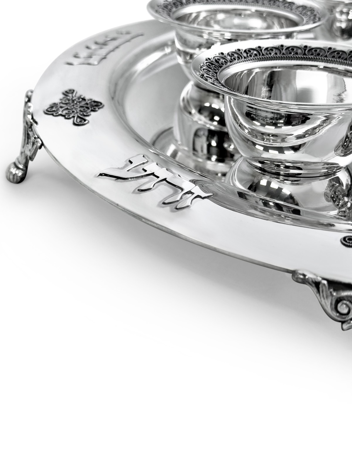 Grande plaque de Pâque en filigrane d’argent pur faite à la main avec cadeaux de Pâque,