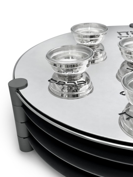 Grand plat minimaliste de Seder à trois niveaux de Sterl, Seder en aluminium Pl