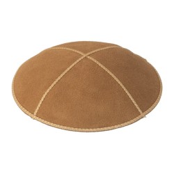Kippa en daim marron clair en quatre panneaux | Kippa en daim