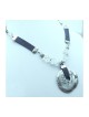 Collier en étain accrocheur | Colliers par Edita Jewelry